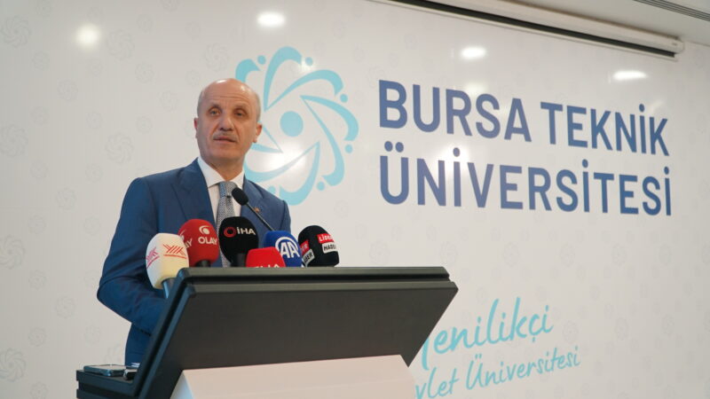 YÖK Başkanı Prof. Dr. Özvar Bursa’da konuştu; ‘Yabancı öğrencilere karşı olumsuz algı çalışması var’