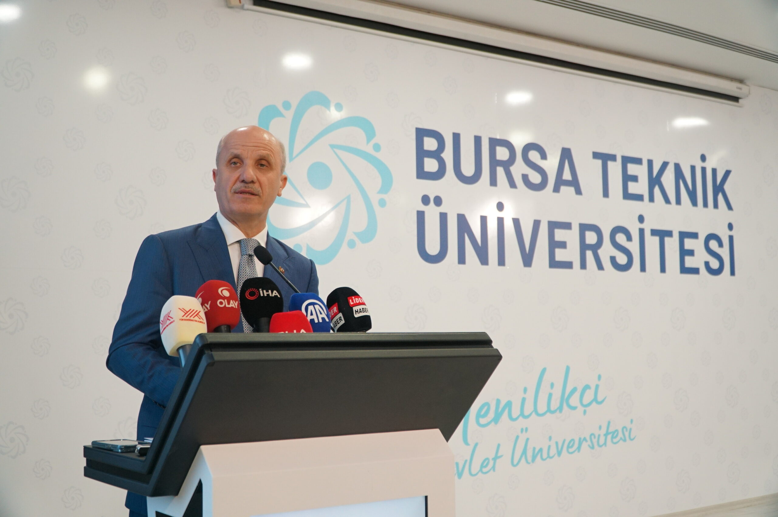 YÖK Başkanı Prof. Dr. Özvar Bursa’da konuştu; ‘Yabancı öğrencilere karşı olumsuz algı çalışması var’
