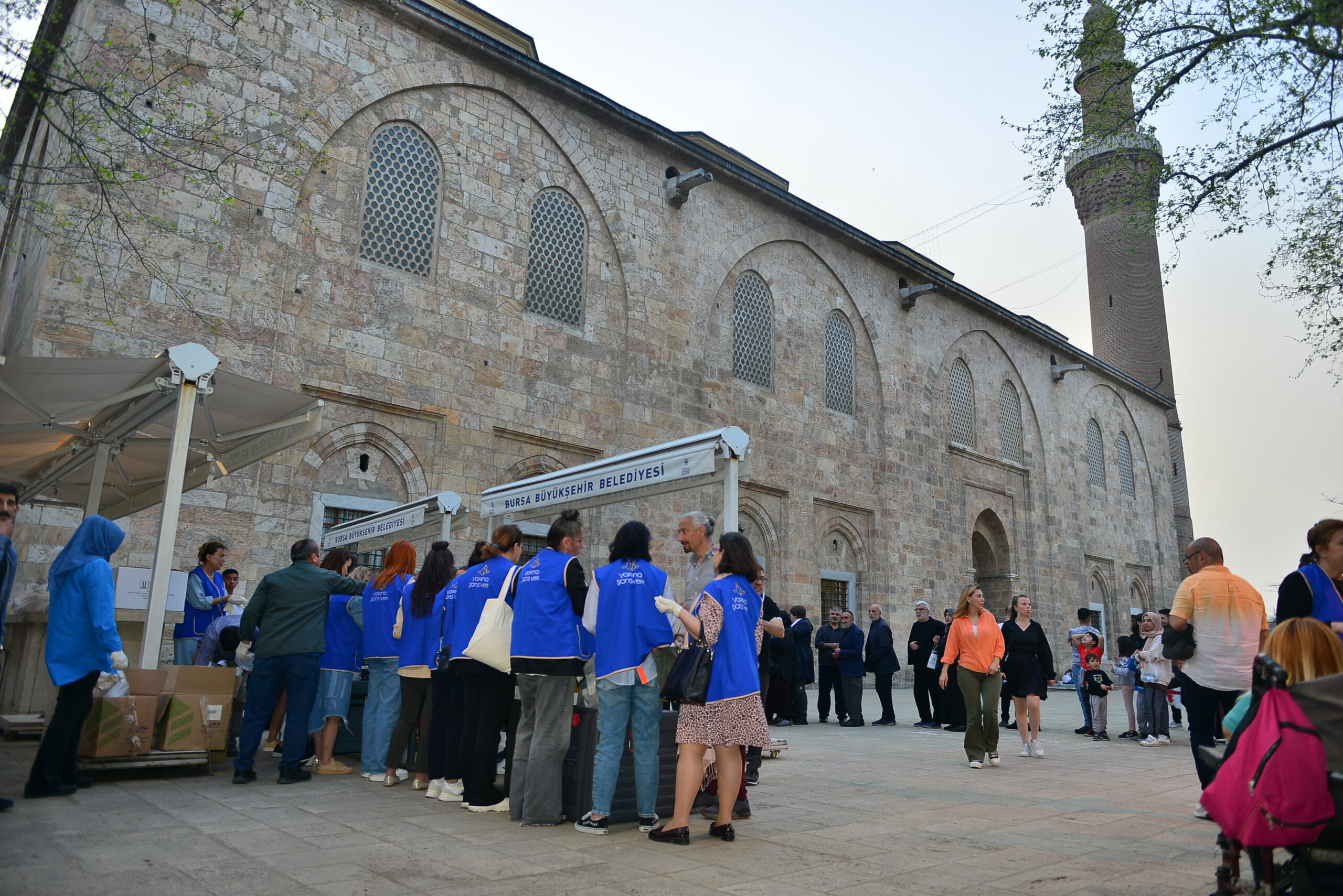 YASAV’ın iyilik melekleri ramazanda da iş başında