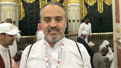 Umreye giden Alinur Aktaş’tan Bursa’ya mesaj!