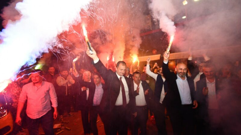 Bursa’nın İznik ilçesinde Meclis üyeleri netleşti AK Parti Adayı Kağan Mehmet Usta'nın kazandığı İznik Belediyesi'nde Meclis