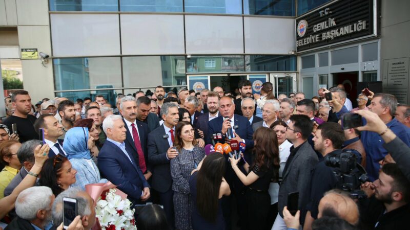 Bursa’nın Gemlik ilçesinde Meclis üyeleri belli oldu CHP Adayı Şükrü Deviren'in kazandığı Gemlik Belediyesi'nin Meclis üyeleri belli