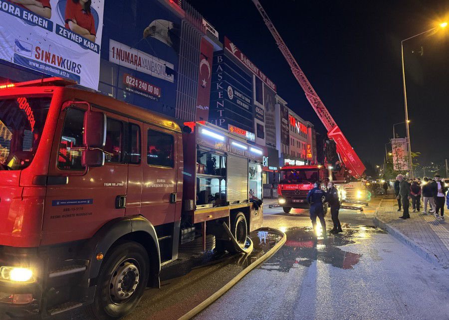 Nilüfer Belediye Başkanı Özdemir’den yangın açıklaması!