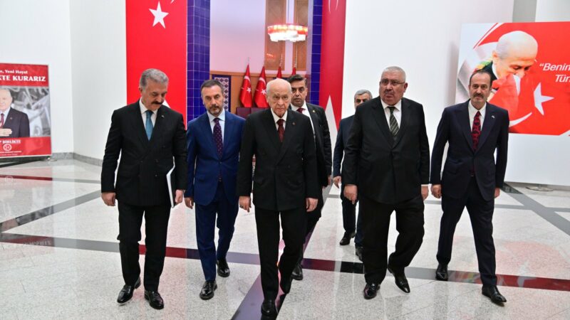 Bursa’nın vekilinden ulaşılması zor rekor Olay Gazetesi Yazarı Ahmet Emin Yılmaz, MHP Genel Sekreterliği'ne bir