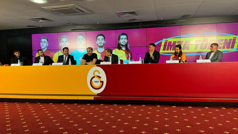 Galatasaray’da 5 futbolcunun sözleşmesi yenilendi Galatasaray, Fernando Muslera, Barış Alper Yılmaz, Lucas Torreira, Abdülkerim Bardakçı
