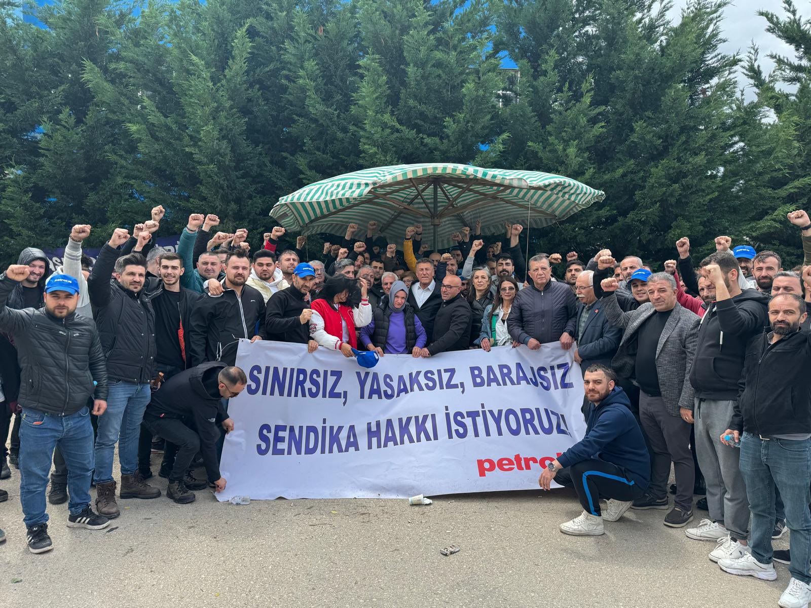 Bursa’nın bu fabrikasında üretim durdu! İşçilere destek ziyaretleri…