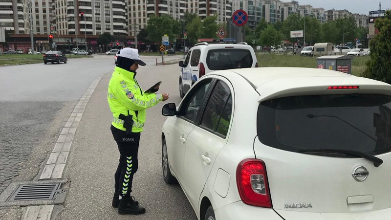 Bursa’da kurallara uymayanlara ceza yağdı