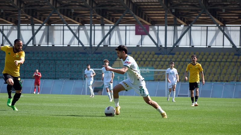 Bursaspor İstanbul’da dağıldı Bursaspor İstanbul’da dağıldı