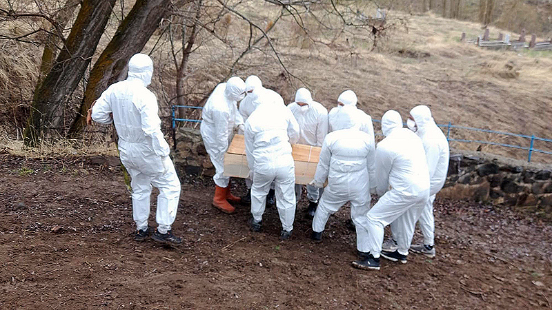 Keneden ölüm! Mahalleli böyle defnetti