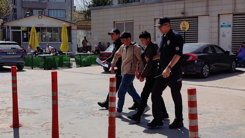 Bursa’da yakalandılar! Sahte pasaportla…