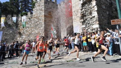 Bursa’da ‘tarihi’ koşu