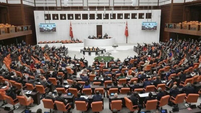 TBMM’de anayasa mesaisi! Numan Kurtulmuş siyasi partileri ziyaret edecek