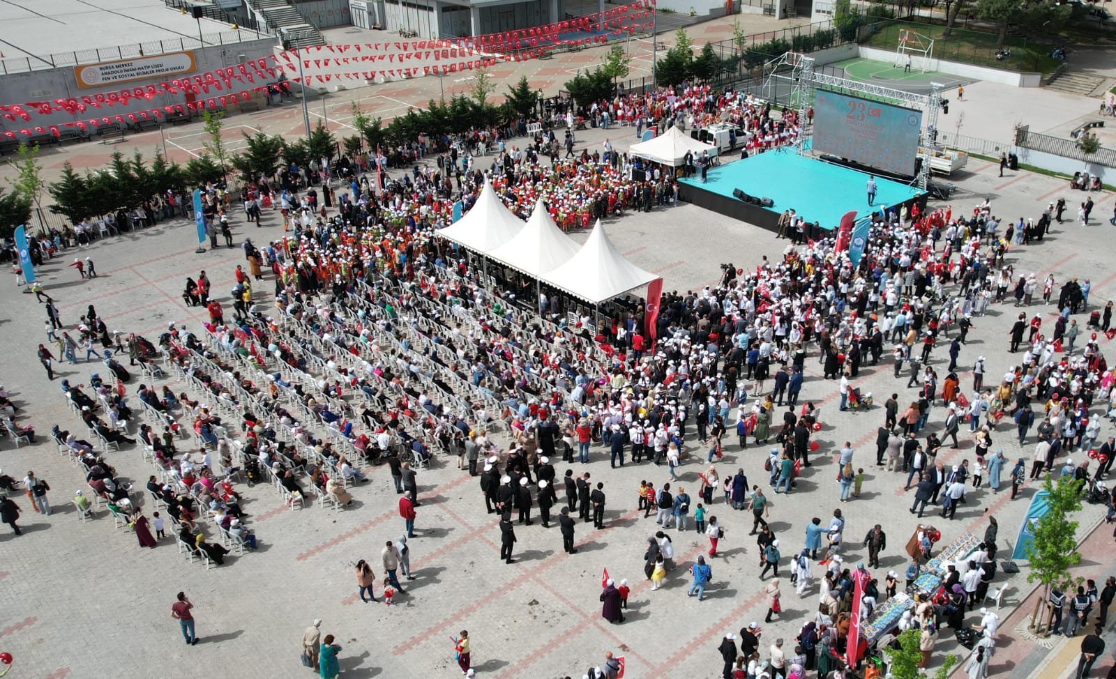 23 Nisan’da Yıldırımlı çocuklar bayram etti 23 Nisan’da Yıldırımlı çocuklar bayram etti