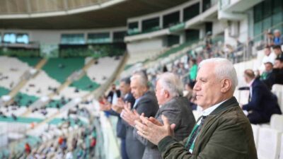 Bursaspor’da ateşten gömleği kim giyecek?