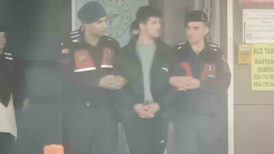 Bursa’da bıçaklı kavga amatör kamerada: 2 yaralı