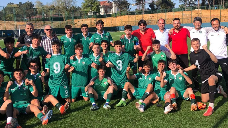 Bursaspor U17 şampiyon!