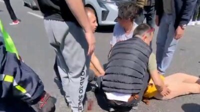 Bursa’da feci kaza; otomobil kadınlara çarptı