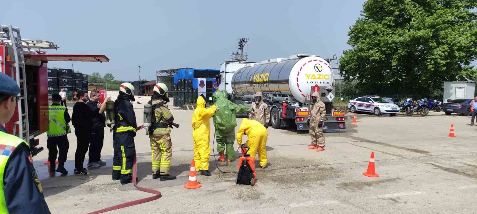 Bursa’da jandarmadan nefes kesen tatbikat Bursa’da jandarmadan nefes kesen tatbikat