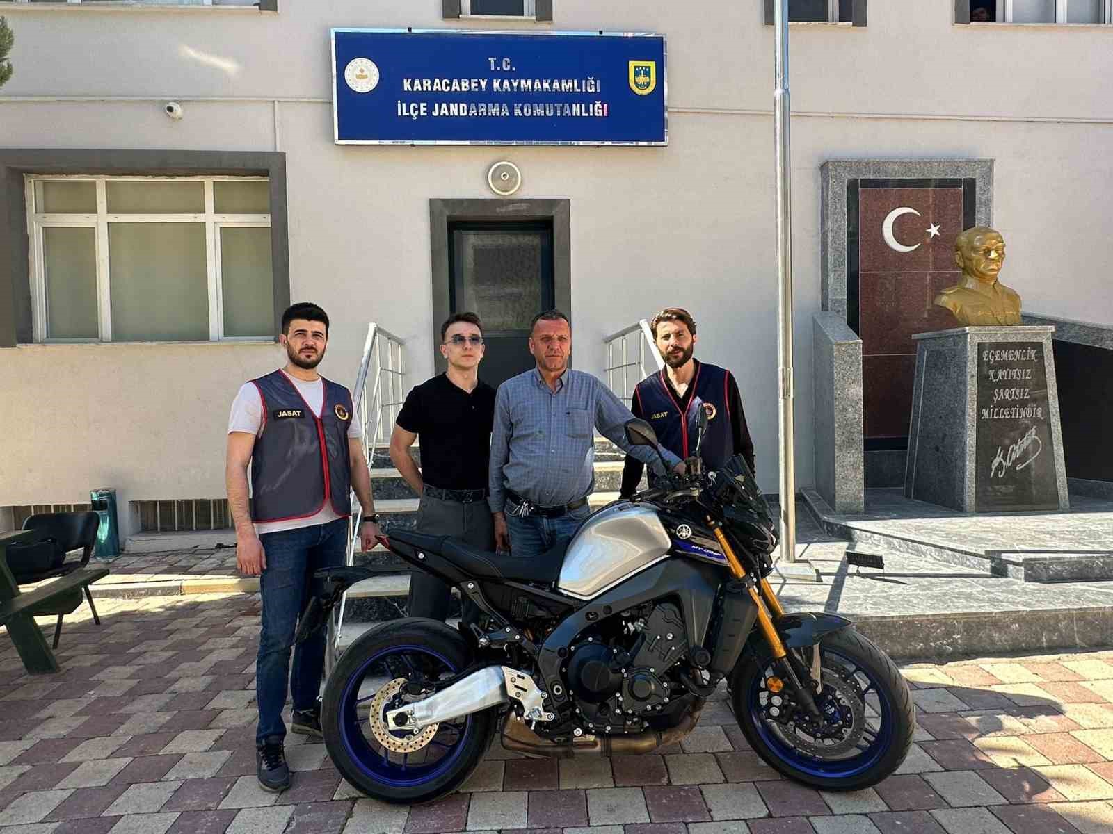 Bursa’da çalıntı motosikletle motosiklet çalan hırsız yakalandı