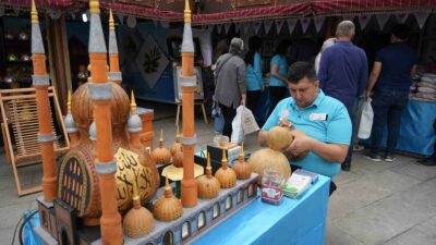 Bursa’da cezaevindeki hükümlüler üretti, fuardaki ürünler yoğun ilgi gördü