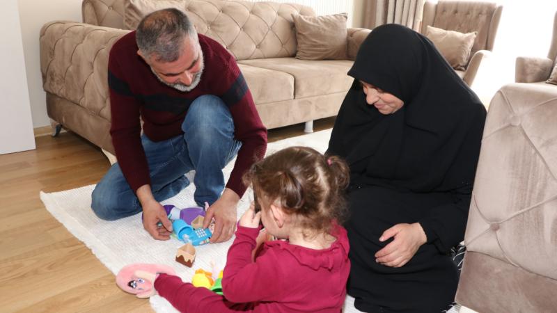 22 yıllık evlat hasretleri son bulan ailede çifte bayram sevinci