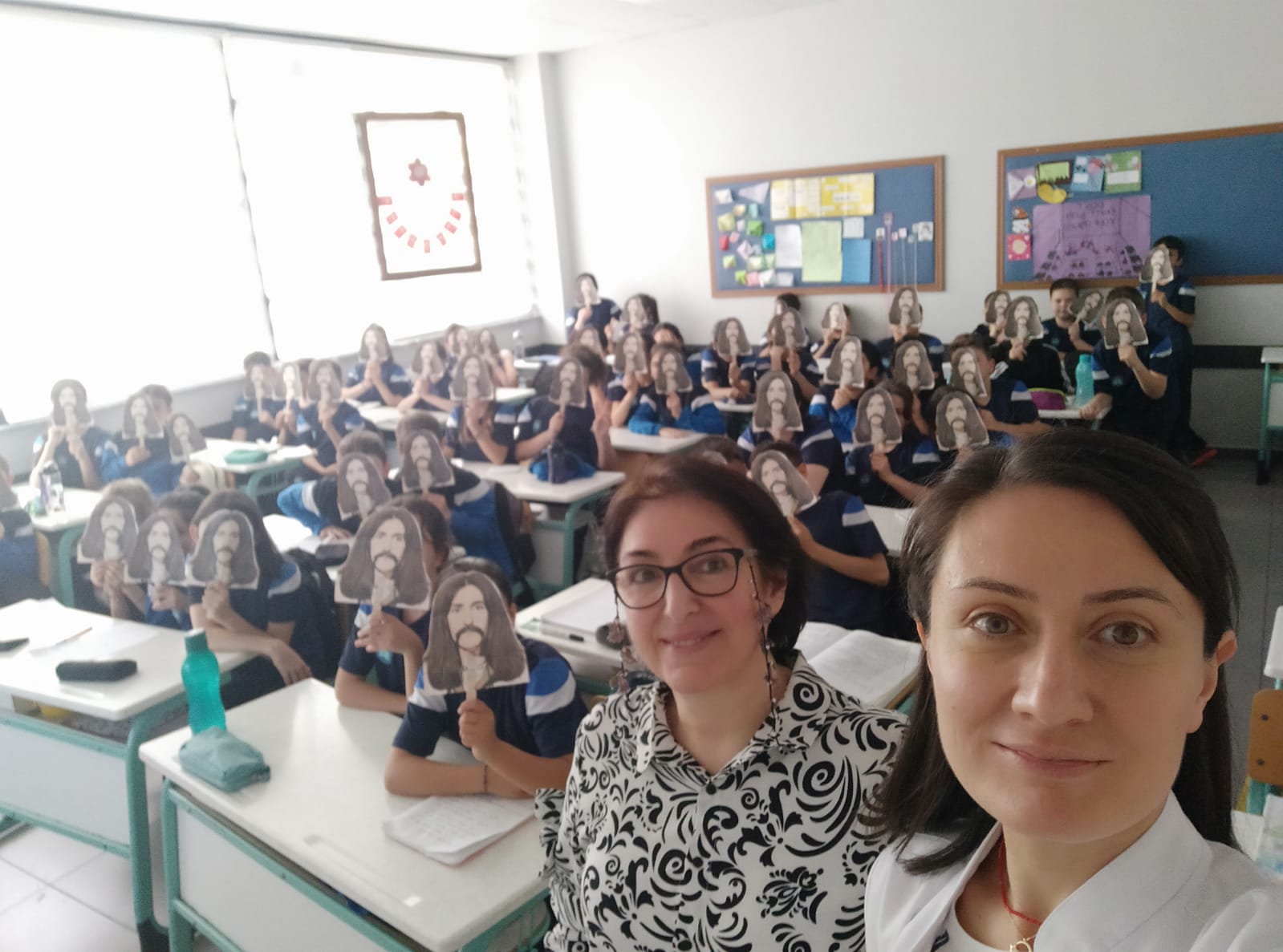 Bursa Salih Şeremet Ortaokulu öğrencilerinin Barış Manço sevgisi 4 fa6cdea4 aa2b 486b 9e52 b161305716cc