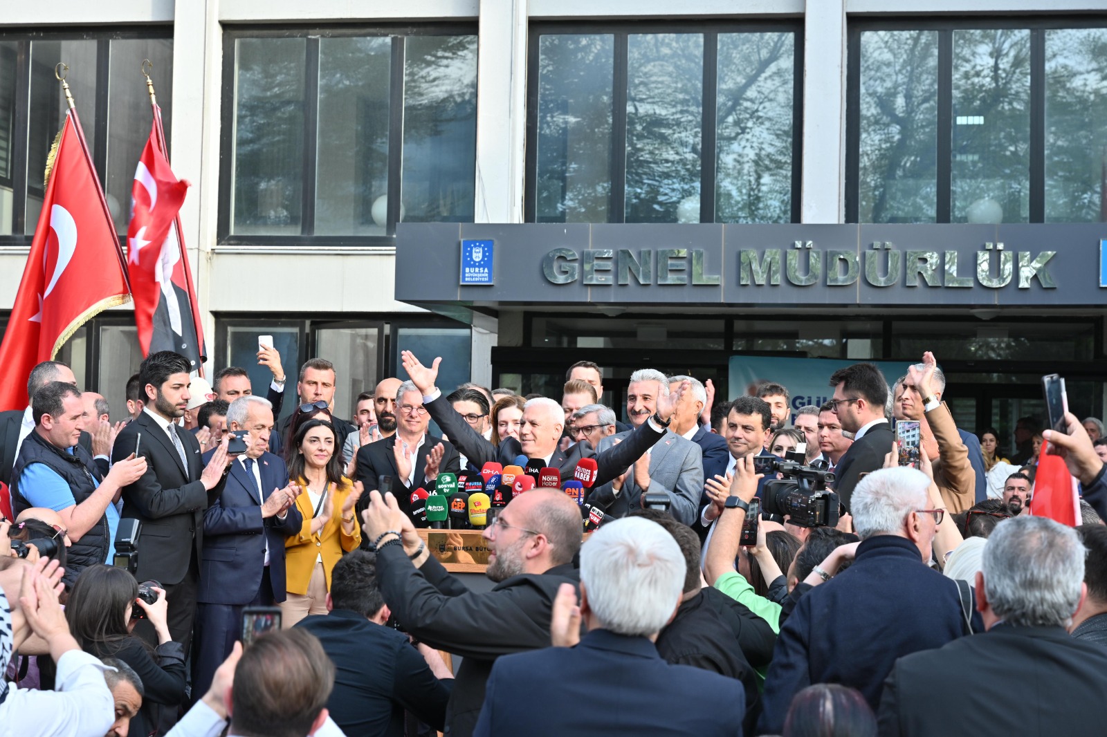 Bozbey’den Bursaspor’a bağış çağırısı