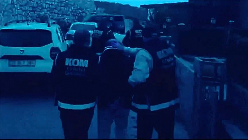 Bakan Yerlikaya açıkladı! 2 bin 66 firari yakalandı