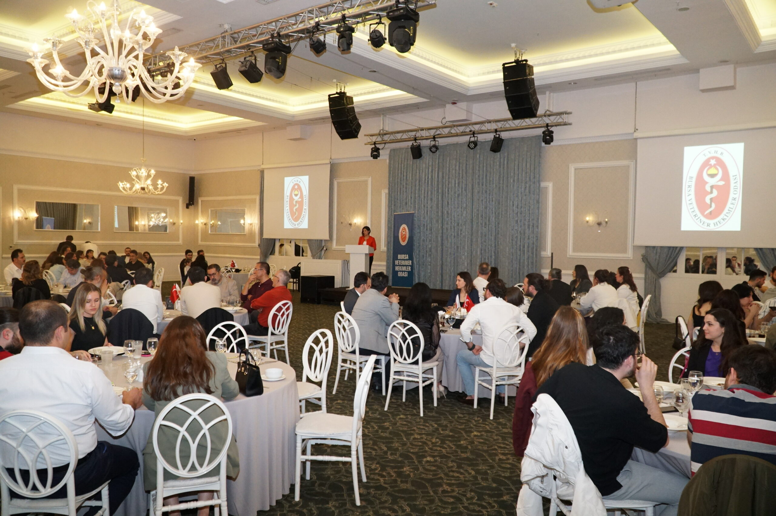 Bursa’da veteriner hekimler iftarda buluştu