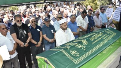 Bursalı sanatçı son yolculuğuna uğurlandı