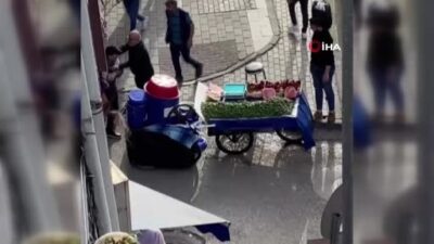 Yer: Bursa… Seyyar satıcılar birbirine girdi