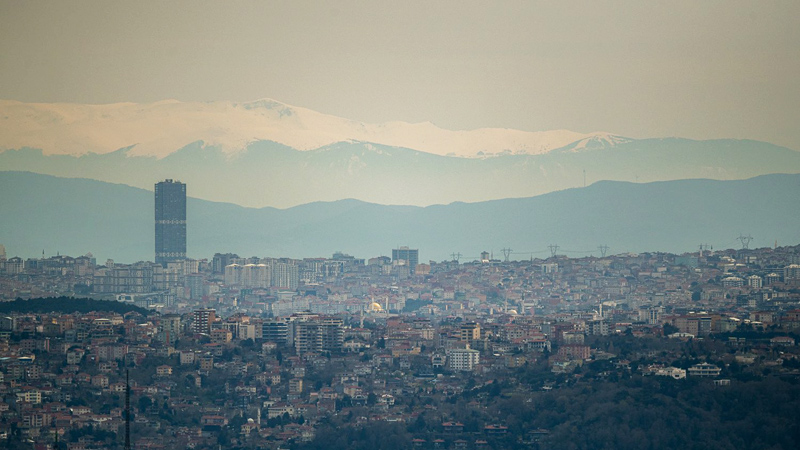 Uludağ’ın karlı zirvesi İstanbul’dan yine görüldü