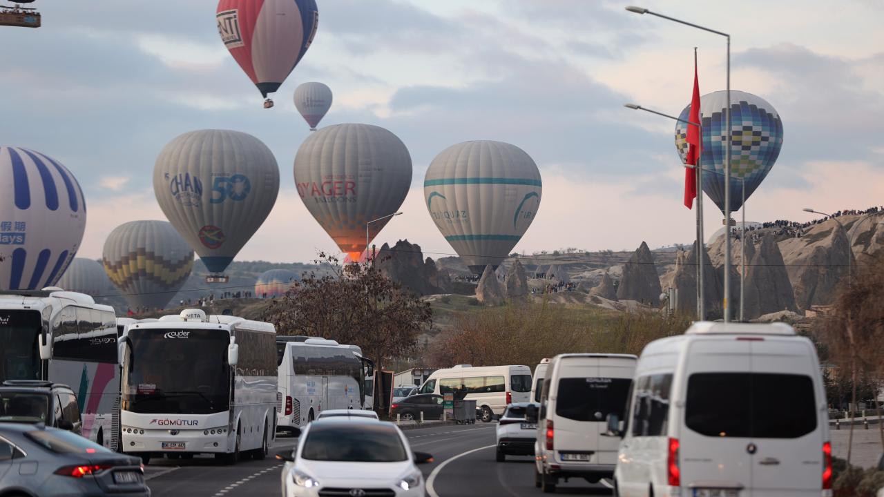 Bayram tatilinde Kapadokya’ya yoğun ilgi Bayram tatilinde Kapadokya’ya yoğun ilgi
