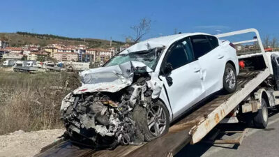 Gölbaşı’nda kamyona çarpan otomobilin sürücüsü öldü