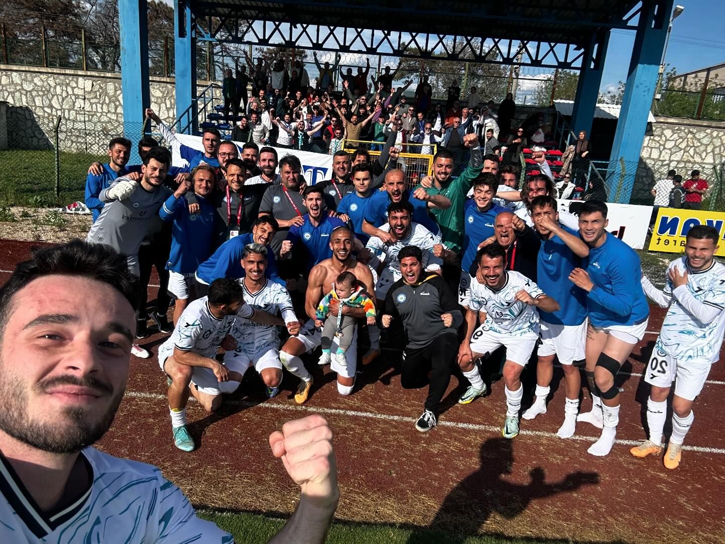 Bursa’ya 3.Lig’de bir takım daha! Bursaspor’un efsanesi yine tarihe geçiyor…