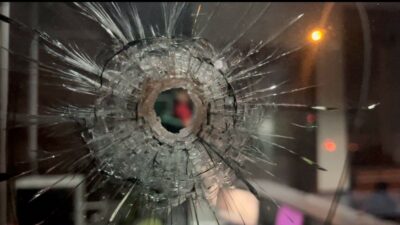 Bursa’da holding binasına kurşun yağmuru