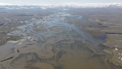 Karlar eridi Ardahan Ovası göle döndü