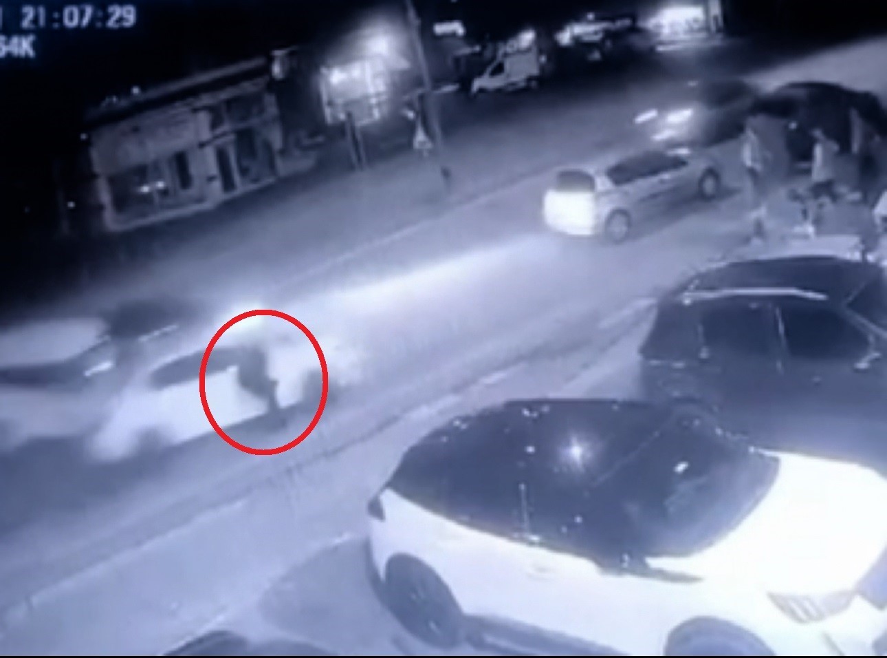 Bursa’da akıl almaz kaza… Kıl payı böyle kurtuldu Bursa’da akıl almaz kaza… Kıl payı böyle kurtuldu