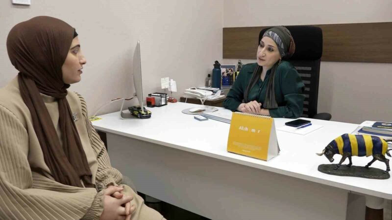 Rusya’da kanser teşhisi konuldu Türkiye’de şifa buldu Rusya’da gittiği hastanede kanser teşhisi konulan kadın, Türkiye’de gördüğü tedaviyle