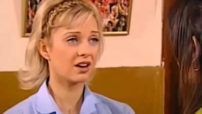 Güzelliğiyle büyülüyor! Son pozlarına beğeni yağdı…