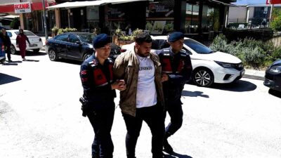 Bursa’da şaka yapan arkadaşını bıçakla ağır yaraladı