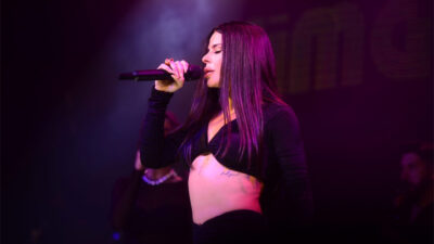 Simge Bursa’yı coşturdu