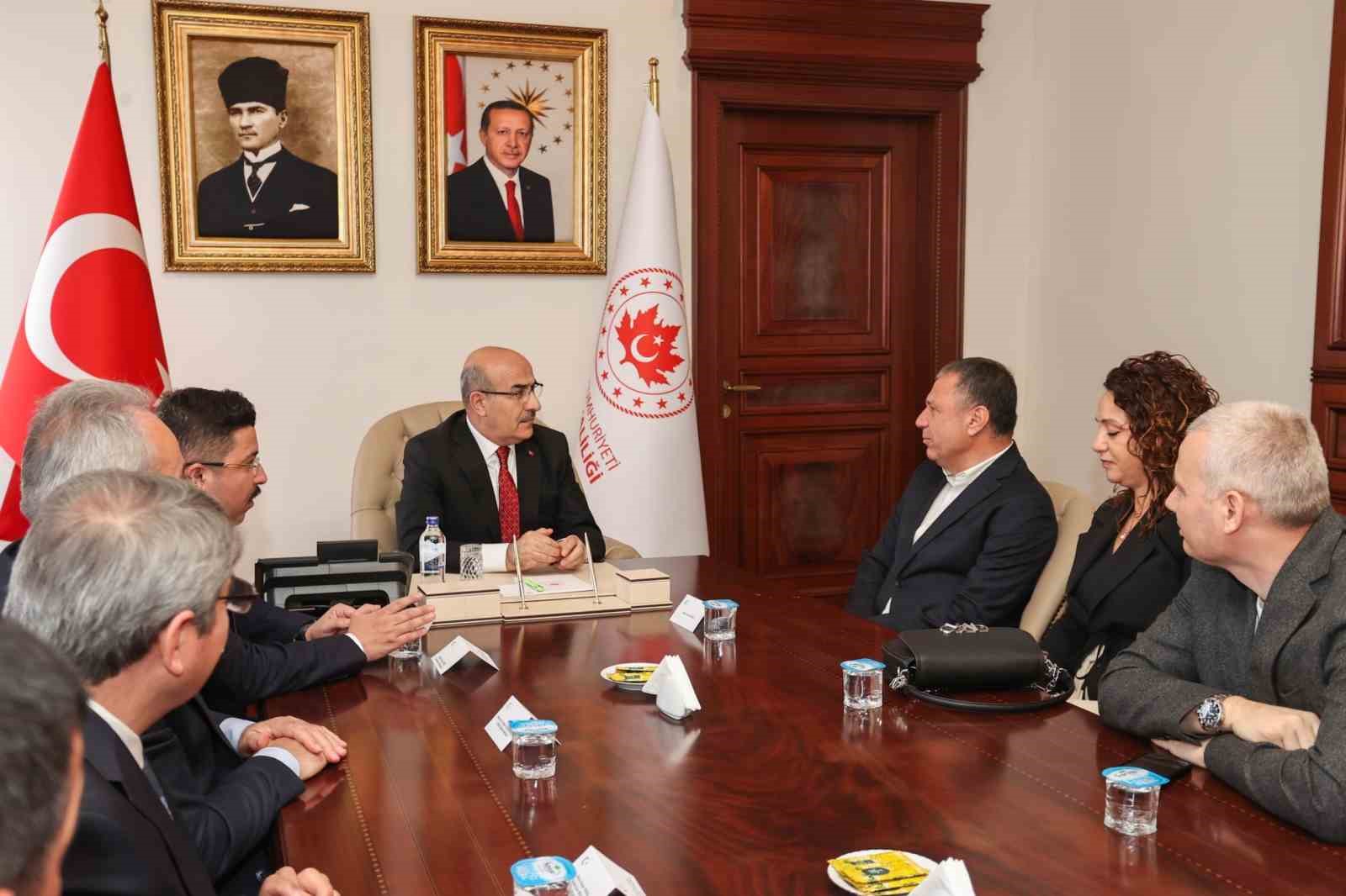 Bursa’da yeni yapılacak okul için ilk imzalar atıldı