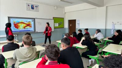 İnegöl’de öğrencilere doğal afet farkındalığı eğitimi verildi