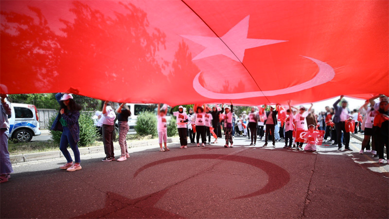 19 Mayıs coşkusu Osmangazi’nin caddelerine taşacak! Ünlü sanatçı da geliyor