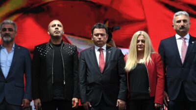 Bursa’da Haluk Levent Gazze’deki soykırıma dikkat çekti