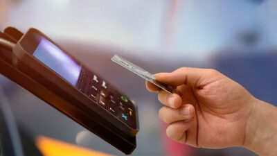 323 bin kişi kredi kartında takibe düştü