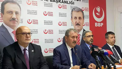 ‘Türkiye yeni sivil, demokratik bir anayasayı referanduma götürmeli’