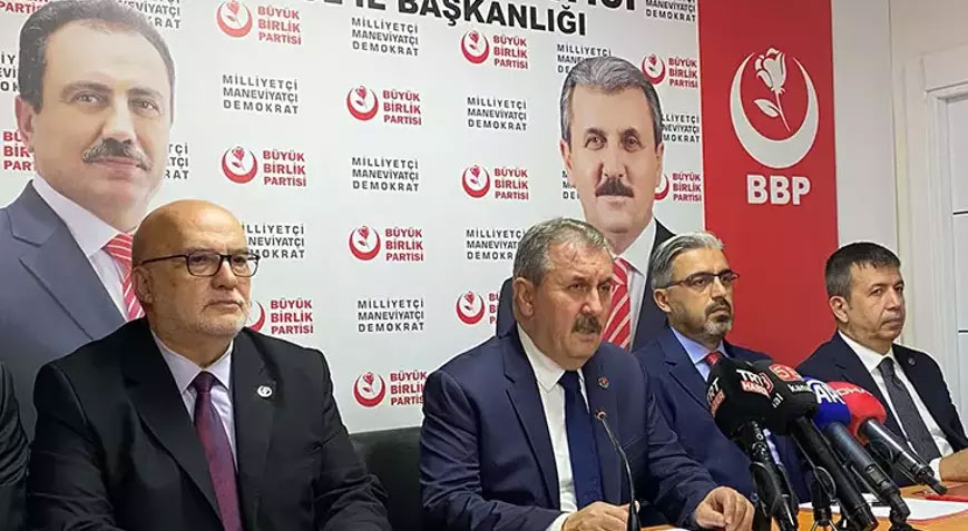 ‘Türkiye yeni sivil, demokratik bir anayasayı referanduma götürmeli’