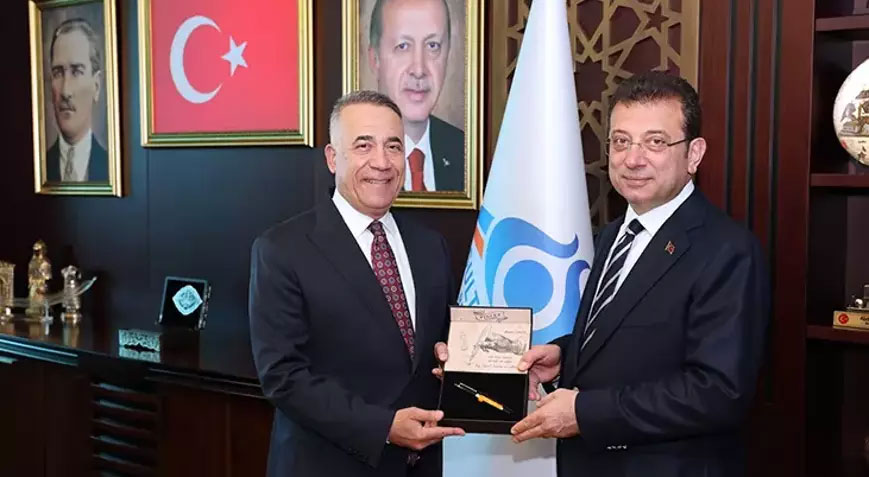 İmamoğlu: Bütün ilçelerimizi tek tek geziyoruz